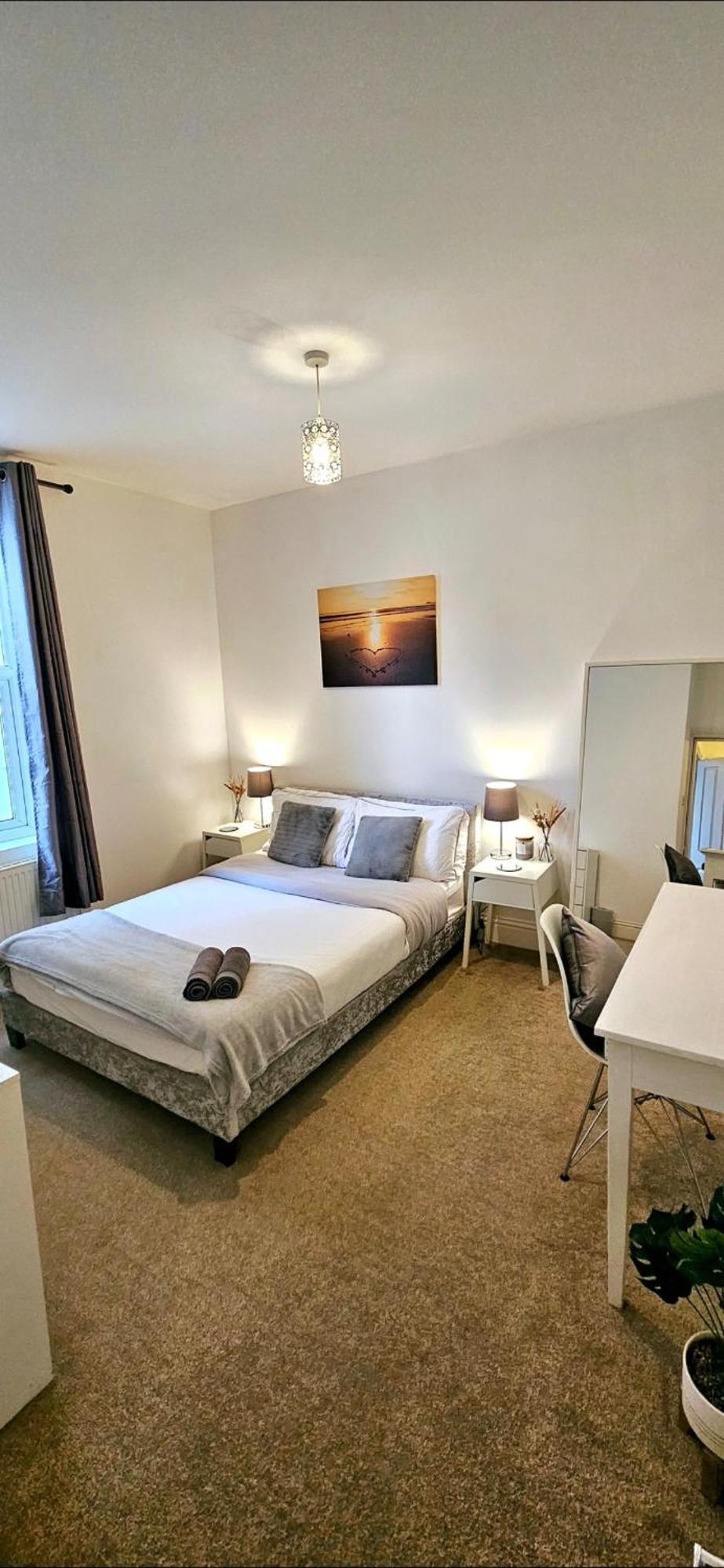 1 Bedroom Flat In Грейвсенд Екстер'єр фото